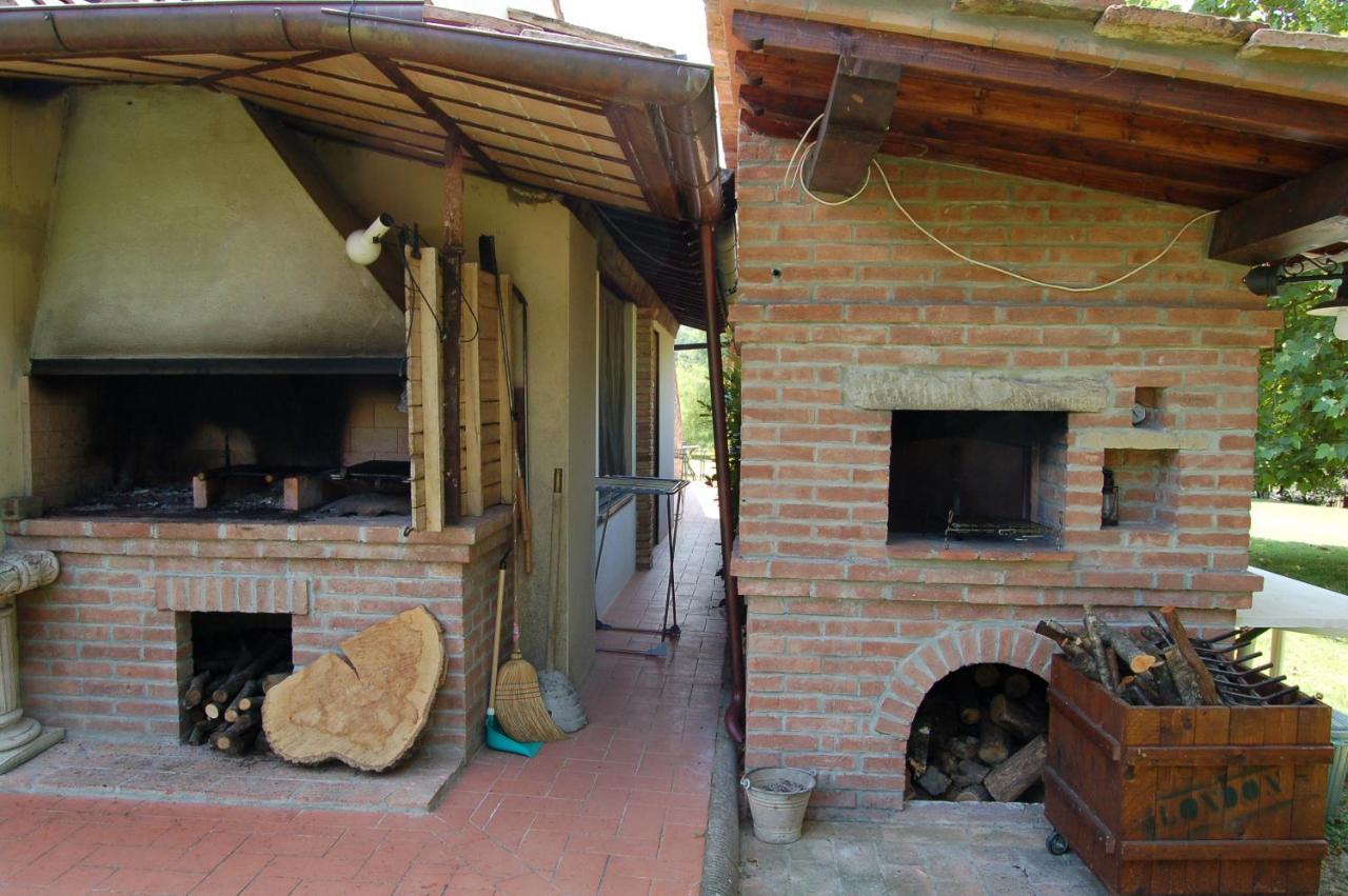 Agriturismo Il Selvino Terricciola Eksteriør billede