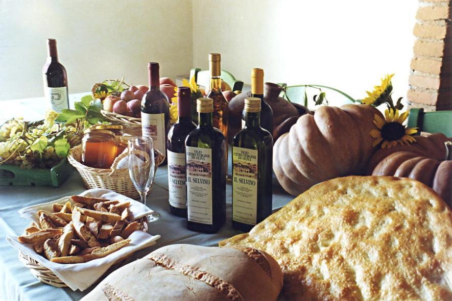 Agriturismo Il Selvino Terricciola Eksteriør billede